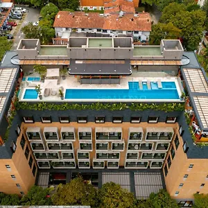 landmark.colombiamedellinhotels.com/